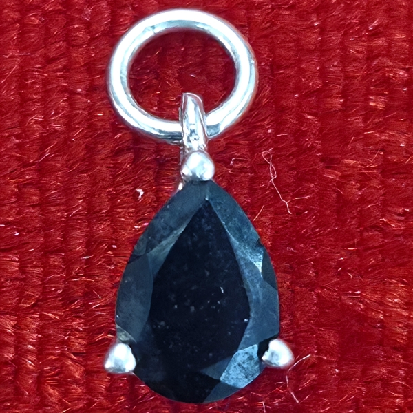 BLACK SAPPHIRE/SPINEL PEAR-CUT SOLITAIRE PENDANT IN SILVER (FASHION JEWELRY)