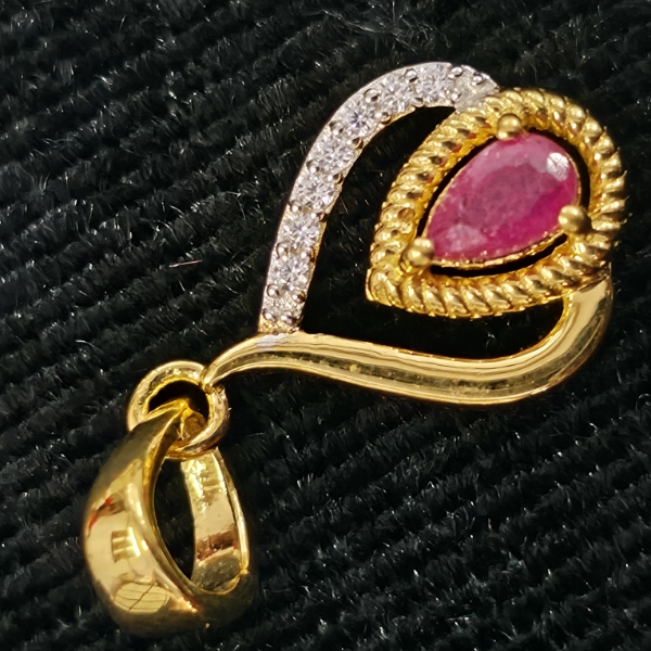 GOLD PLATED SIL RUBY WHITE TOPAZ(0.45CT) PENDANT