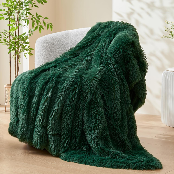 BERKSHIRE LIFE HEATED THROW, "GREEN PLAID"