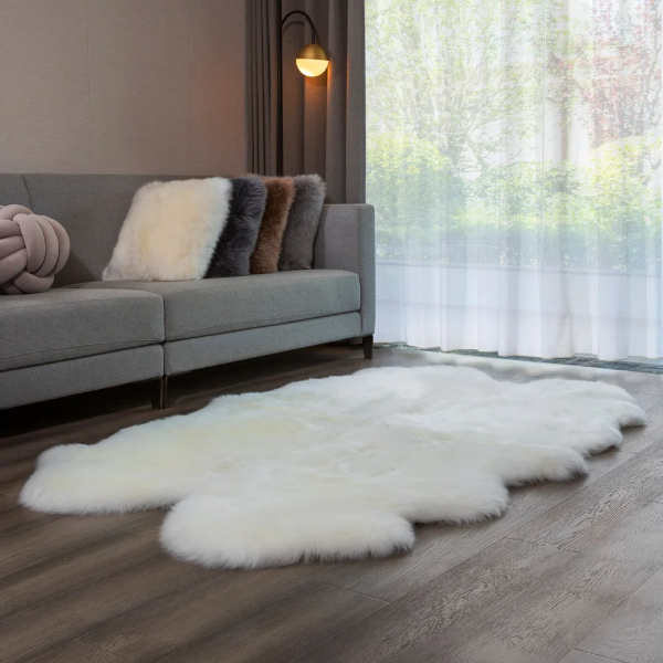 WINDWARD QUAD SHEEPSKIN RUG -SU