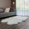 Image 1 : WINDWARD QUAD SHEEPSKIN RUG -SU