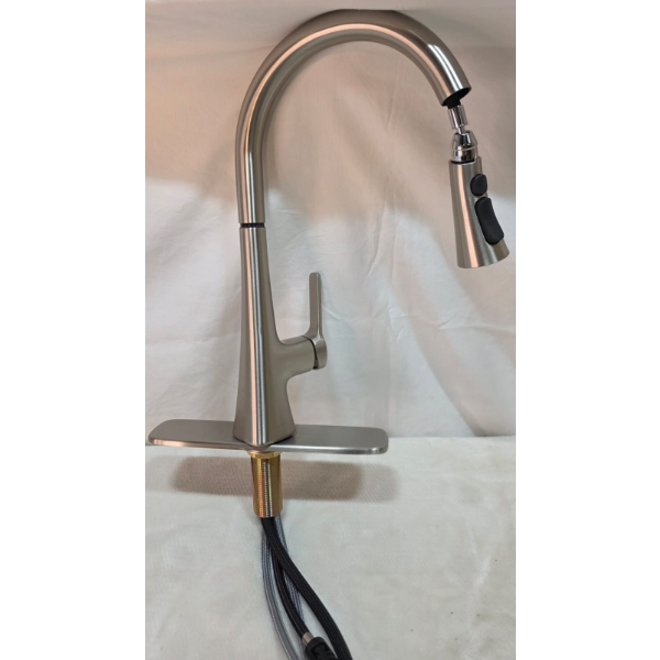 PULL-DOWN KITCHEN SINK FAUCET WITH THREE-FUNCTION SPRAYHEAD (USED)