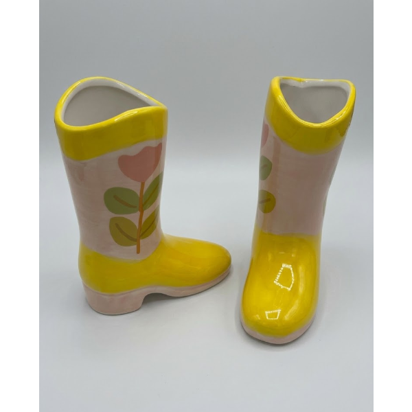 COWBOY BOOT CERAMIC VASE -N