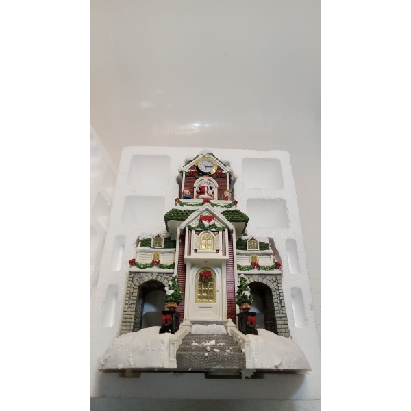 Santa's Workshop with Music (Train not working)