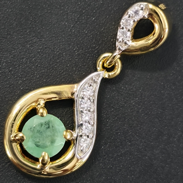 ROUND EMERALD SWIRL TWO-TONE GOLD PLATED PENDANT