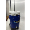 Image 2 : IGLOO 5 GALLON WHEELED PORTABLE SPORTS COOLER WATER BEVERAGE DISPENSER WITH FLAT SEAT LID -U