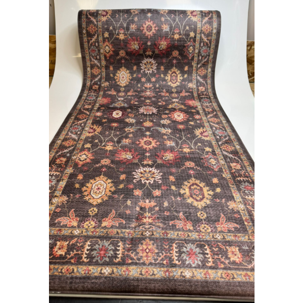 FLORAL BROWNAREA RUG 5FT X 2FT (SLIGHTLY USED)