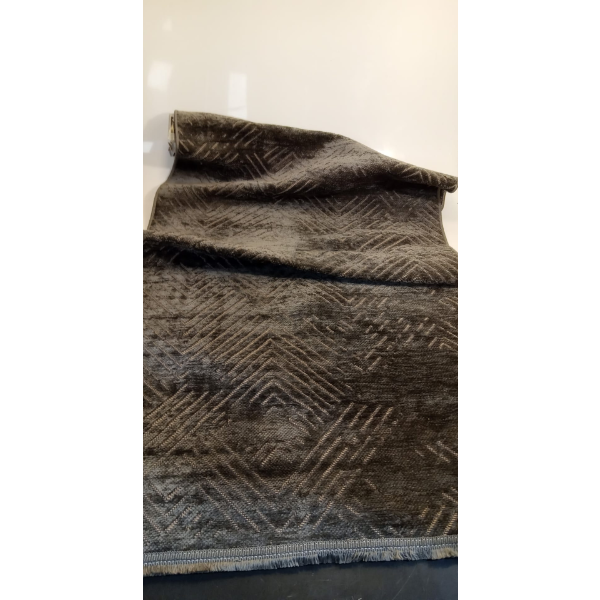 CAM LIVING WILCOX ACCENT RUG (USED, NO BOX)