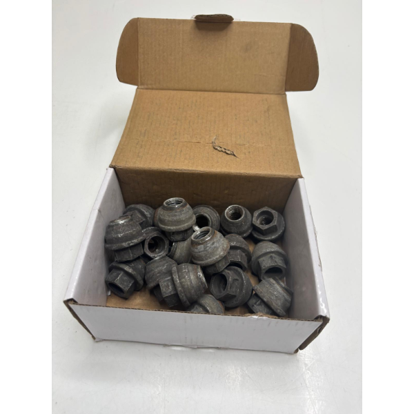 WHEEL INSTALLATION KIT HEAT TREATED LUG NUTS 18 PCS -N