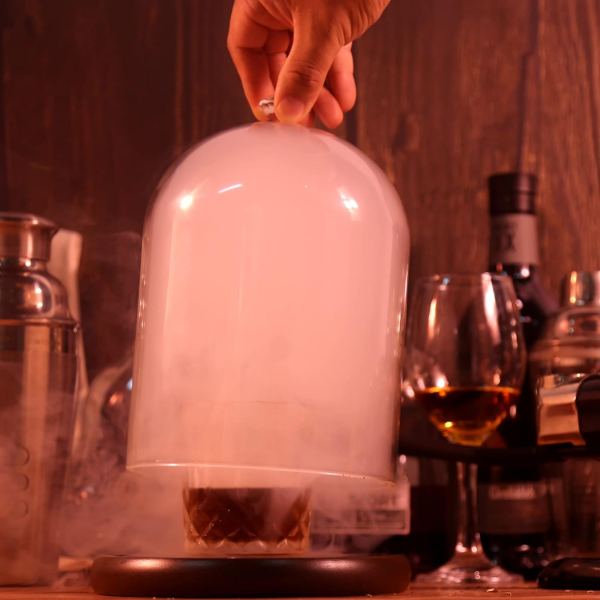 SMOKING CLOCHE FOR FOOD DRINKS WITH WOOD BASE -N