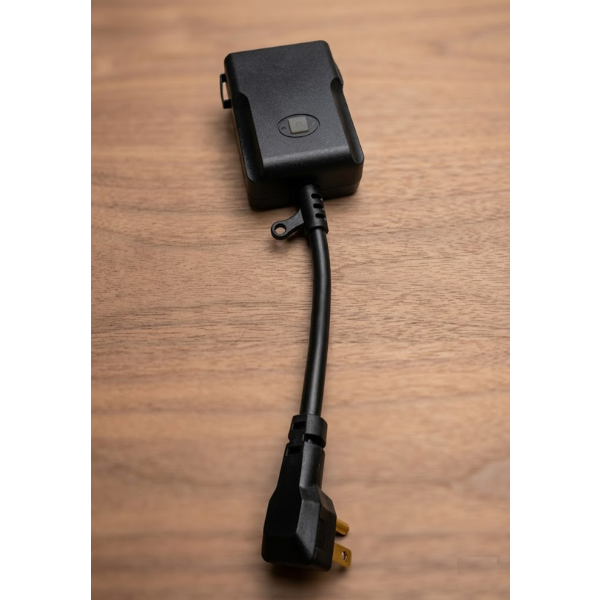 OUTDOOR SMART PLUGS (SLIGHTLY USED)