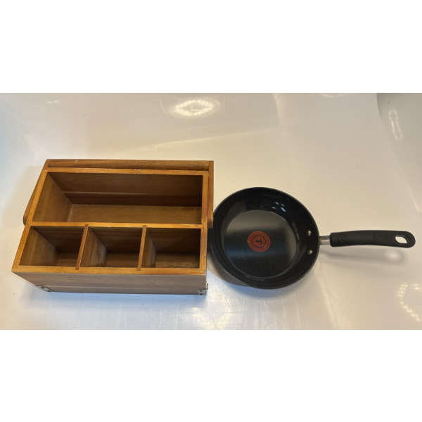 T-FAL CERAMIC NON-STICK SKILLET FRYING PAN, ACACIA WOOD COUNTERTOP UTENSIL CADDY (USED, BUNDLE)