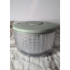 Image 2 : KITCHENAID - UNIVERSAL SALAD SPINNER WITH REMOVABLE, COLANDER AND ONE HANDED PUMP MECHANISM -N