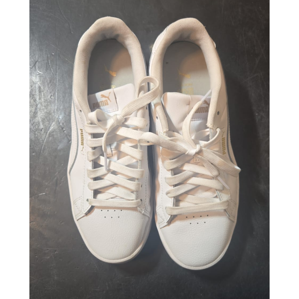 PUMA JADA RENEW SNEAKER WOMENS SIZE: 9 (SLIGHTLY USED)