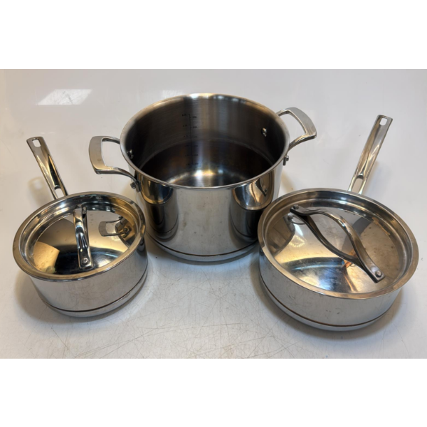 KIRKLAND SIGNATURE 3 PIECE 5 PLY CLAD STAINLESS COOKWARE SET (MISSING PARTS, 1 TOP)