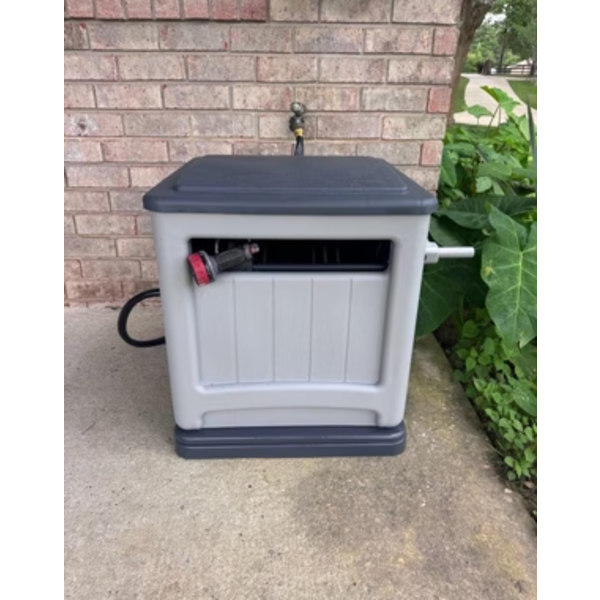 SUNCAST SMART TRAK HOSE HIDEAWAY WITH CRANK HANDLE FOR EASY WINDING -U