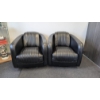 Image 3 : Set of 2 Modern Black Faux Leather Ribbed Swivel Armchairs