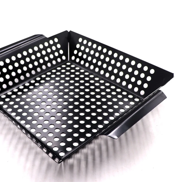 NONSTICK SQUARE GRILLING BASKET: PERFECT FOR OUTDOOR COOKING & CAMPING (USED, NO BOX)