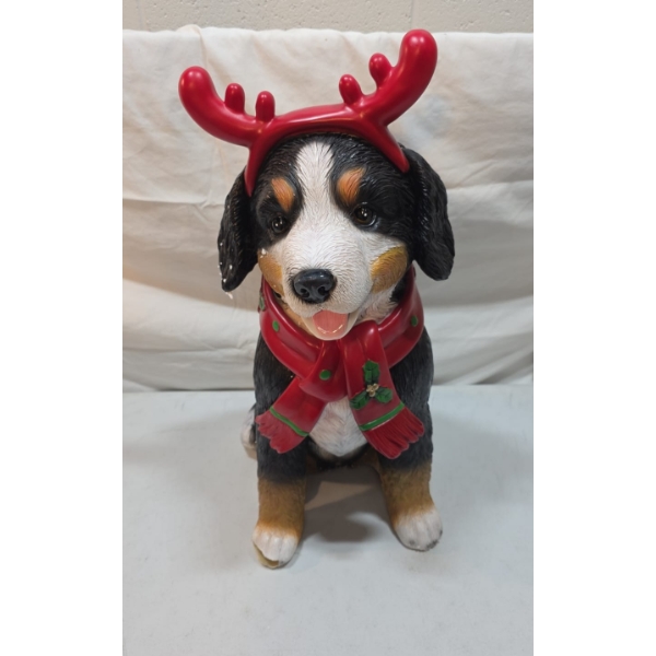 CHRISTMAS SHIBA DOG GREETER (USED, MISSING PARTS, TIP OF LEFT FOOT BROKEN)