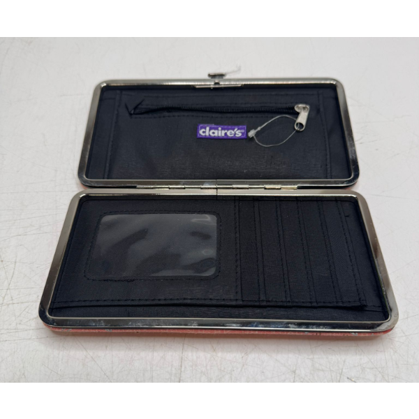 CLAIRE'S WOMEN'S SNAP CLOSURE WALLET (NEW)