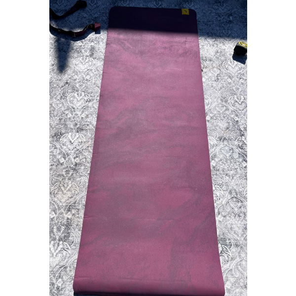 LOLË POSE YOGA MAT FOR WOMEN WITH STRAP CARRIER 24X69 -U