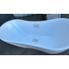Image 3 : STREAMLINE GLOSSY WHITE ACRYLIC OVAL FREESTANDING BATHTUB W/ MATTE BLACK CENTER DRAIN AND TRAY -U