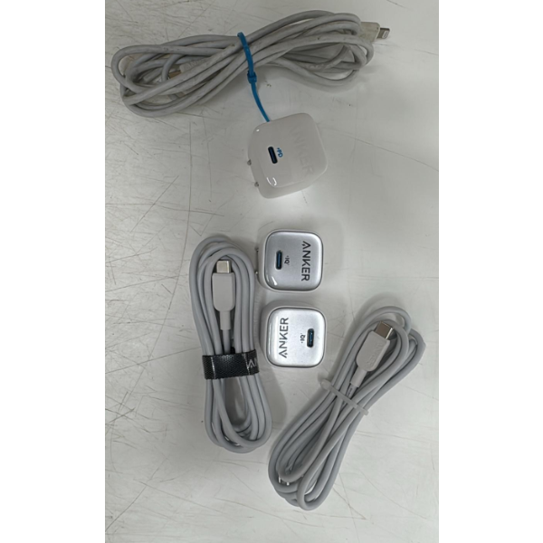 ANKER NANO USB C CHARGER BLOCK, 30W PIQ 3.0 FOLDABLE IPHONE CHARGER FAST CHARGING (SLIGHTLY USED)