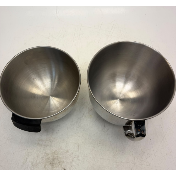STAINLESS STEEL MIXING BOWL WITH HANDLE -U