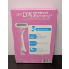 Image 3 : GILLETTE WOMEN'S VENUS SENSITIVE DISPOSABLE RAZORS -N, OPENED