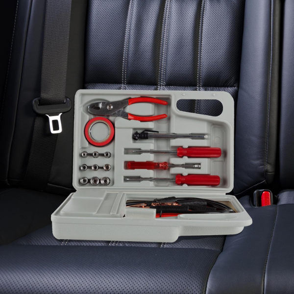 ROADSIDE EMERGENCY TOOL AND AUTO KIT (SLIGHTLY USED)