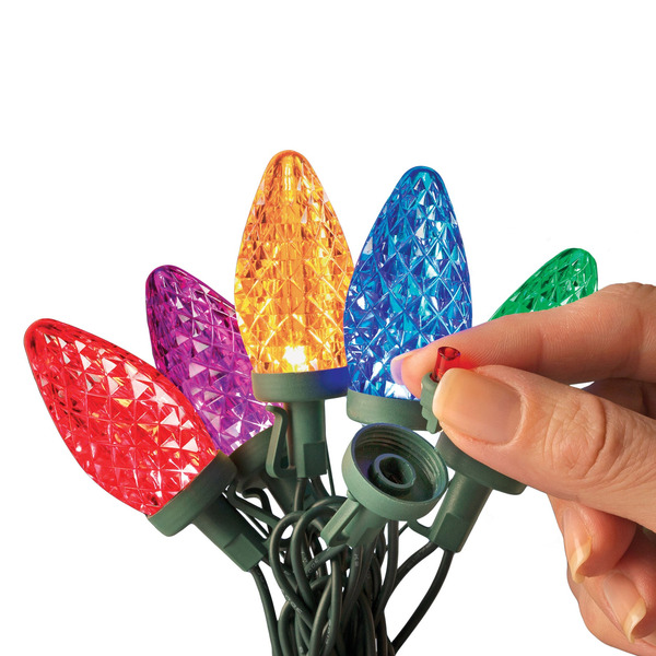 SYLVANIA C9 MULTI LED CHRISTMAS LIGHTS (SLIGHTLY USED)