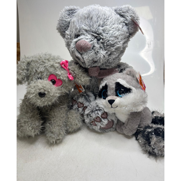 PLAYFUL PLUSH TOYS -N