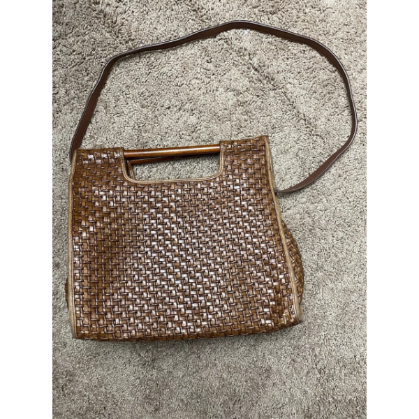 FOSSIL WOVEN STRAW HAND BAG LEATHER TRIM WOOD HANDLES BOHEMIAN PURSE (SIMILAR)