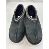 Image 2 : Kirkland Signature Unisex Shearling Slipper SIZE: 8-9  (USED)