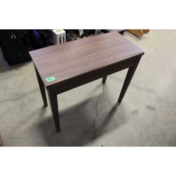 Wooden Keyboard Bench with Storage Compartment
