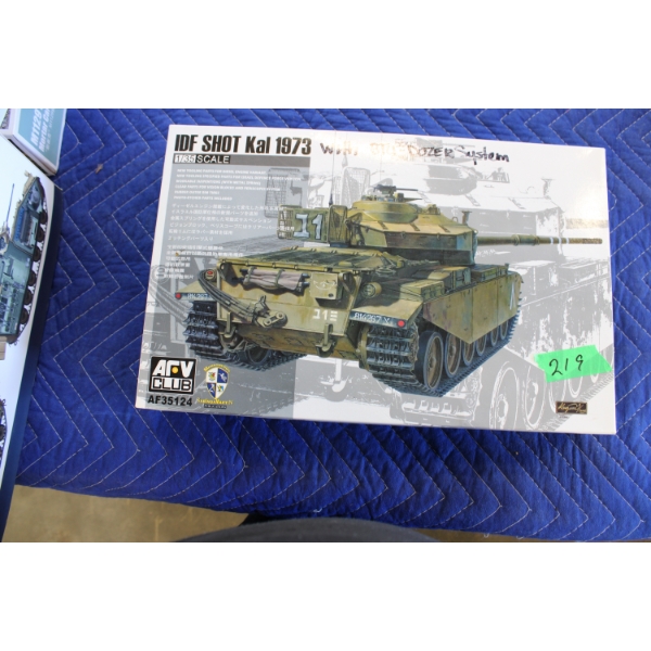 AFV Club 1:35 Scale Military Model Set IDF Shot Kal 1973 Tank