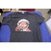 Image 11 : 11 Graphic T-Shirts With Music, Sports, and Retro Themes

