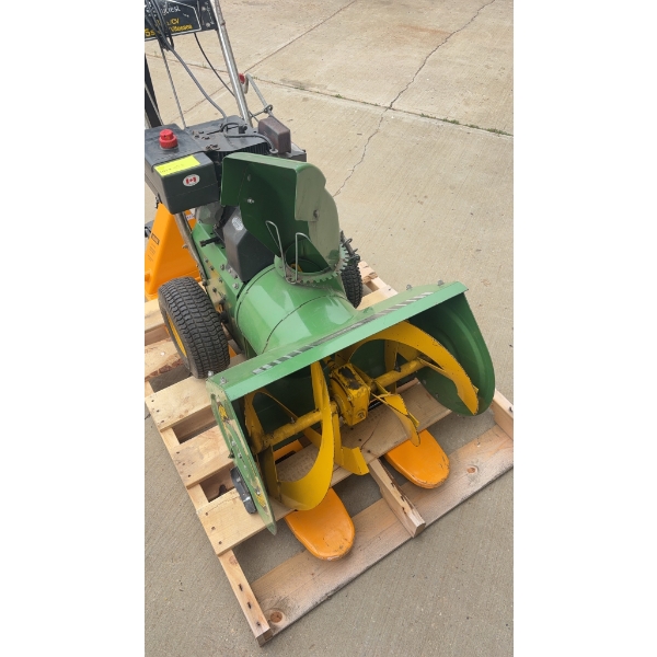 BAYCREST 724 SNOWBLOWER DUAL STAGE
