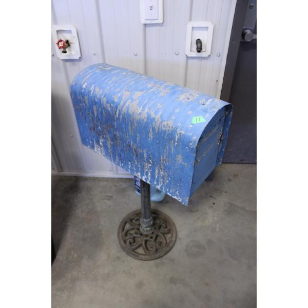 Rustic Mailbox and Stand