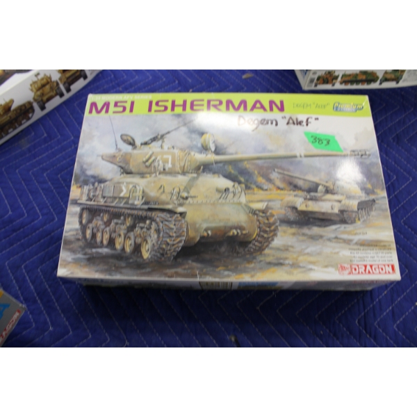 Dragon 1:35 Scale Military Model Set M51 ISherman Tank Degem 'Alef'