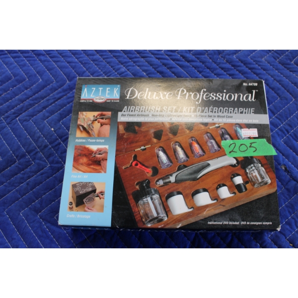 Testors Aztek Deluxe Professional Airbrush Set