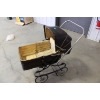 Image 4 : Antique Pram