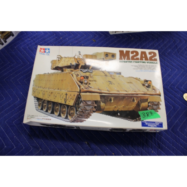 Tamiya 1:35 Scale Military Model Set M2A2 Infantry Fighting Vehicle