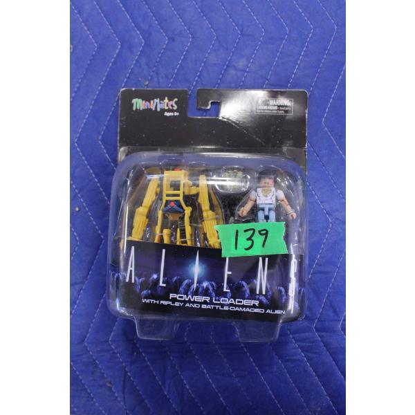 Aliens Power Loader with Ripley Action Figure by Kenner in Original Packaging
