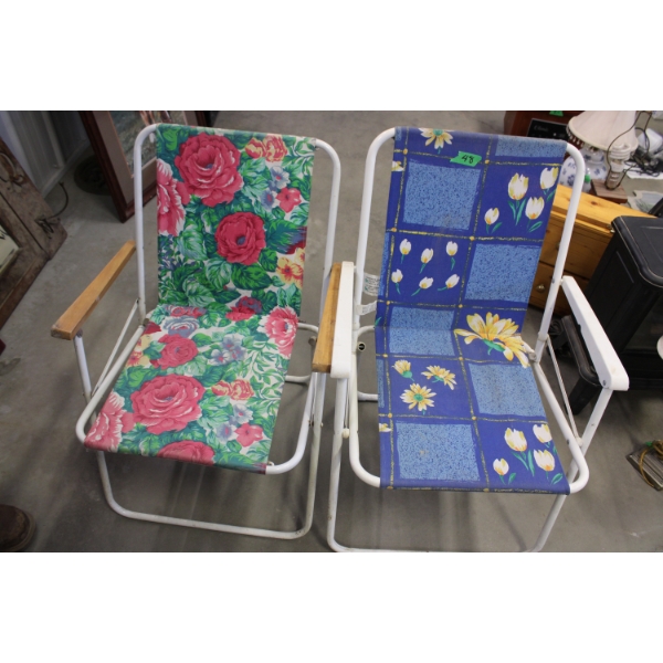 Set of Two Vintage Folding Lawn Chairs