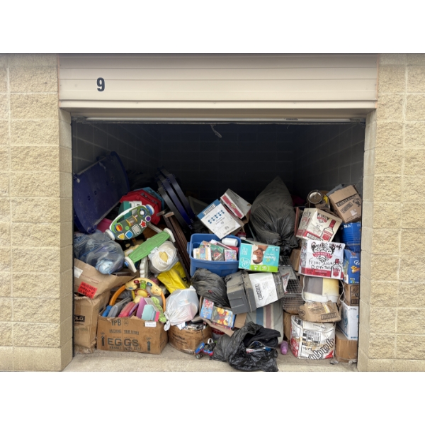 Unit B09 10 x 15' Abandoned Storage Locker