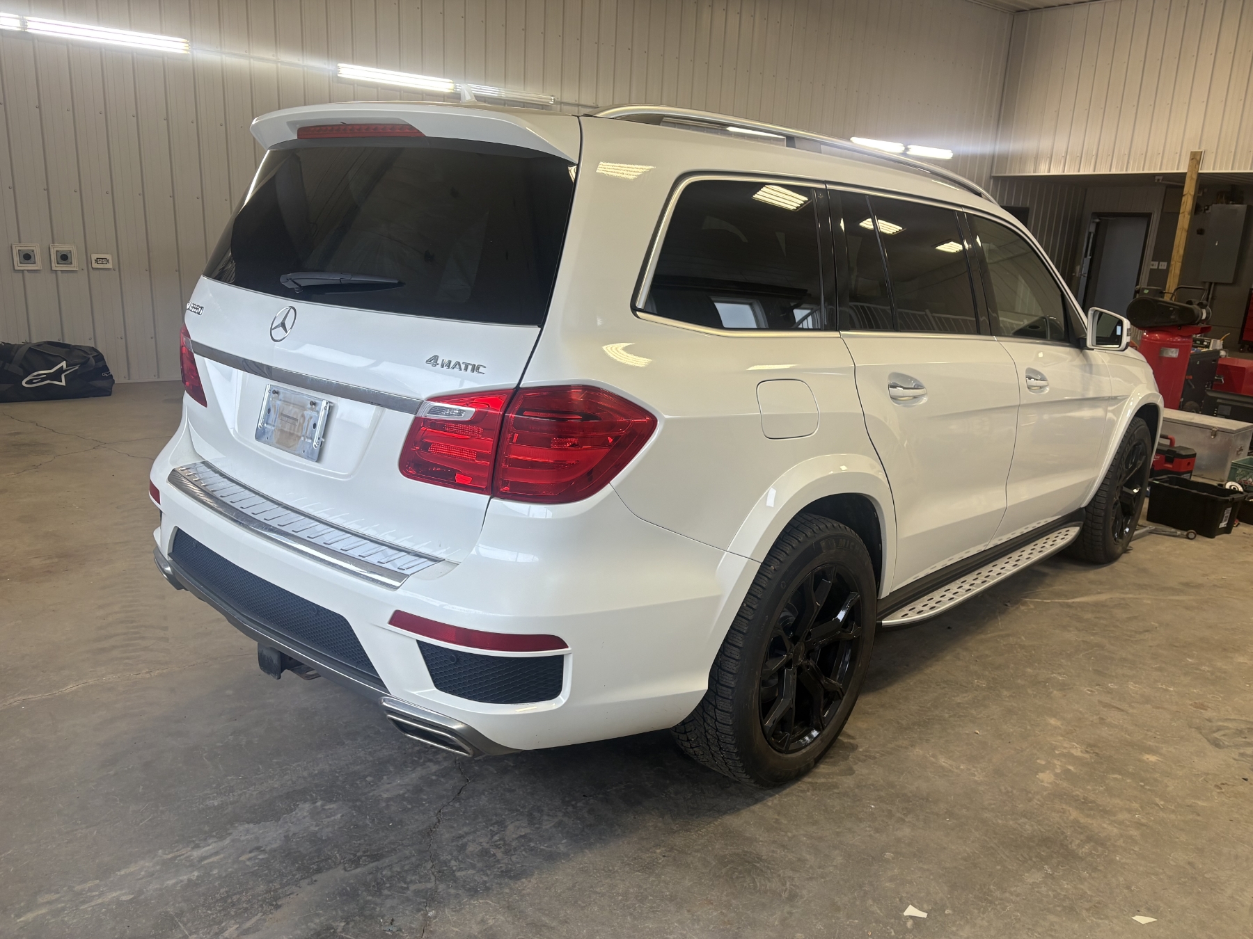 PRIVATE CONSIGNOR 2013 Mercedes-Benz GL Class GL 550 SUV