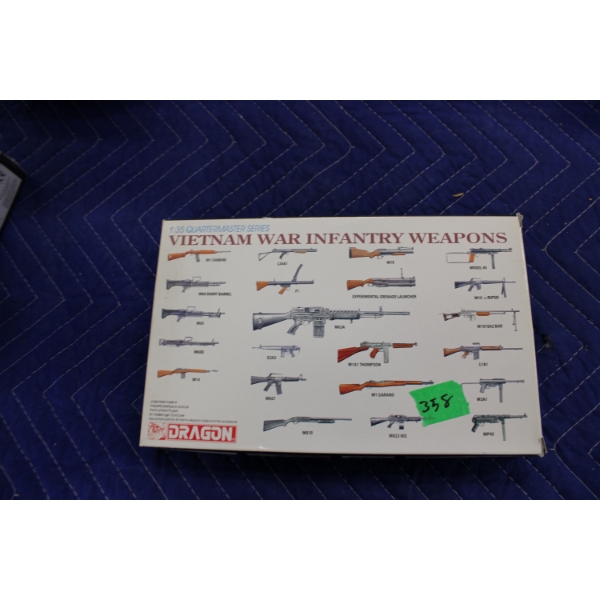 Tamiya 1:35 Scale Military Model Set Vietnam War Infantry Weapons