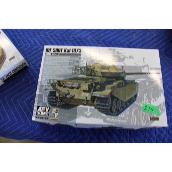 AFV Club 1:35 Scale Military Model Set IDF Shot Kal 1973 Tank
