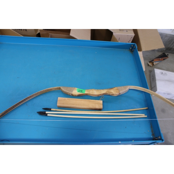 Child's Bow and Arrow Set